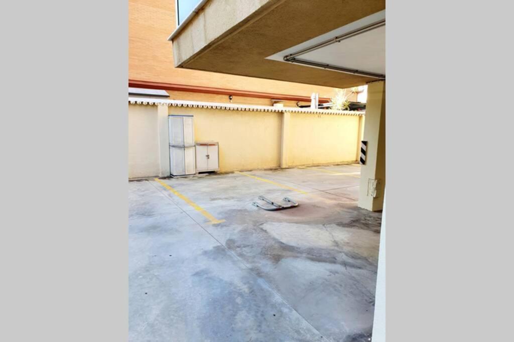 Boliches Parking & Beach Fuengirola Exterior foto